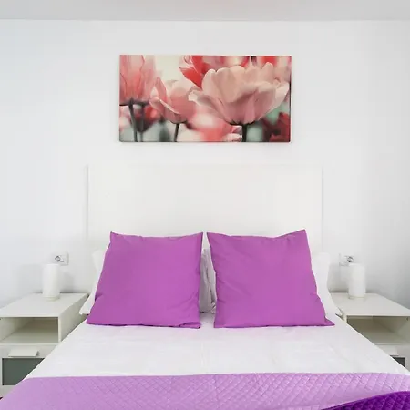 Apartment Home2book Americas Bright *