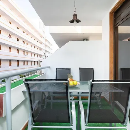 Apartment Home2book Americas Bright